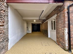 Communal entrance- click for photo gallery